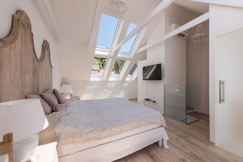 Ab Ljubljana - The Princess Castle Triplex Ngoại thất bức ảnh